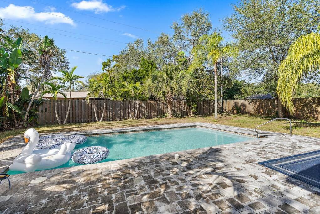Florida Getaway With Backyard Pool Oasis Villa Sarasota Ngoại thất bức ảnh